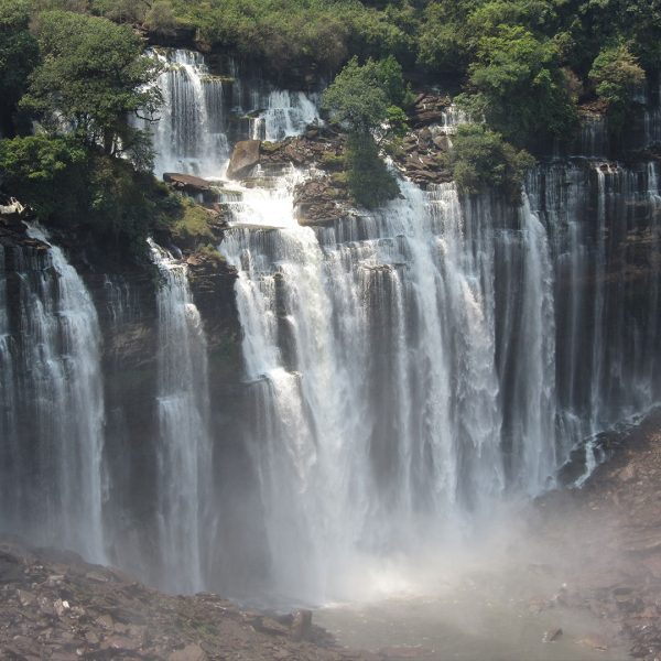 FAZER-ANGOLA-Quedas-de-Kalandula-rjypxyx5w1crho9u01lgtiu3f9qrogls5o27dli3xs